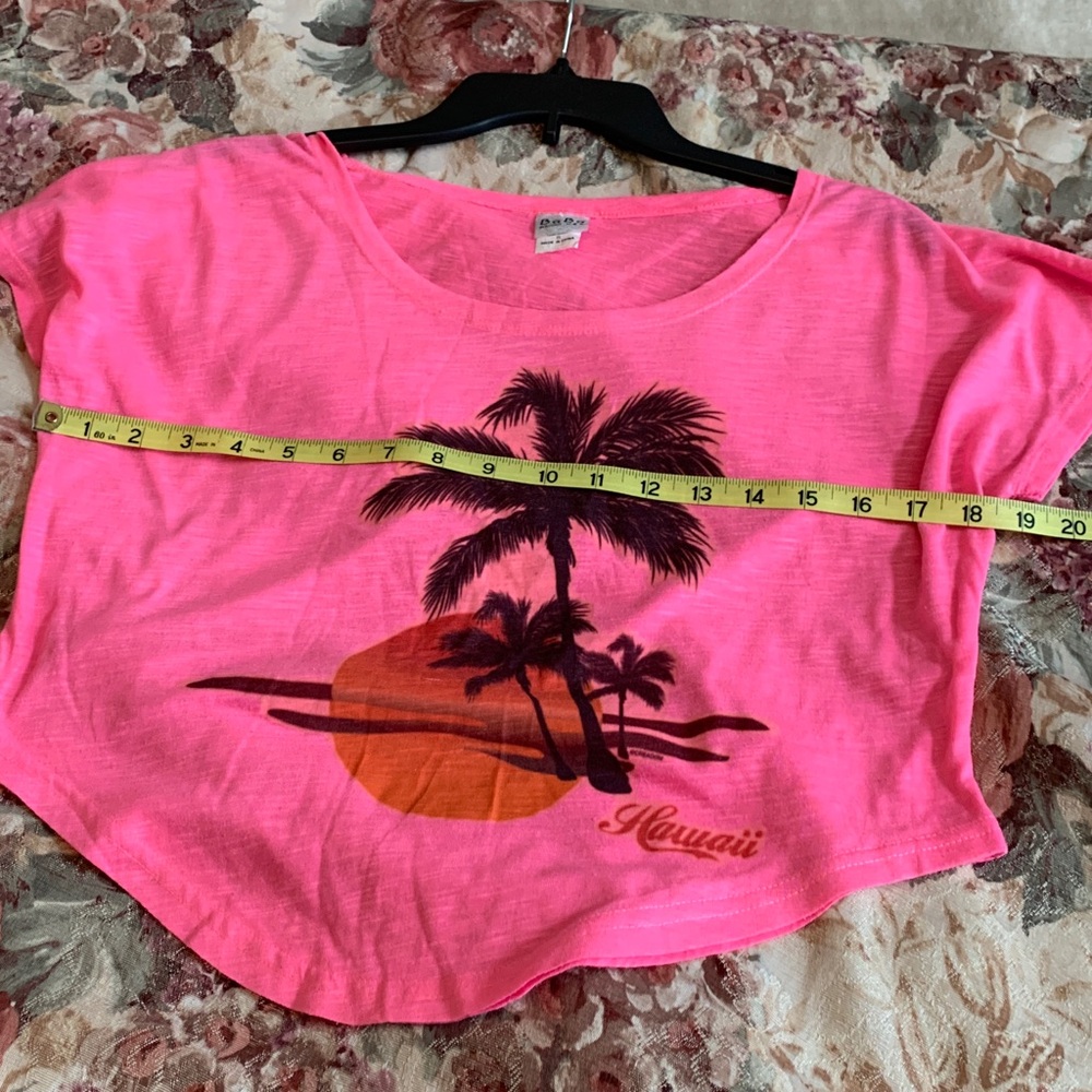 Colorful Women's Tops Collection - Picture 7 of 10